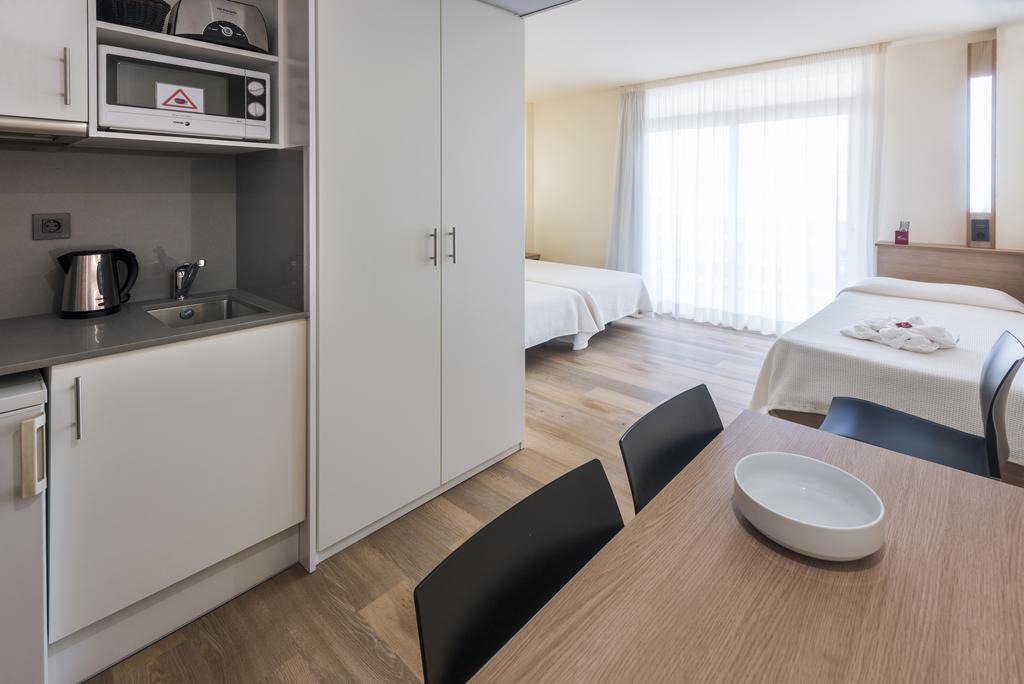 Aparthotel Marinada Салоу Экстерьер фото